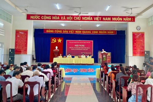 Chủ tịch UBND tỉnh Nguyễn Tấn Tuân tiếp xúc cử tri các phường Ninh Giang, Ninh Hiệp, Ninh Hà (thị xã Ninh Hòa)
