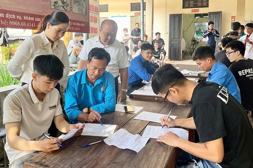 Phú Thọ hoàn thành khám sơ tuyển nghĩa vụ quân sự năm 2025