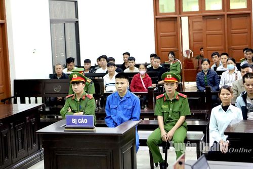 8 năm 6 tháng tù về tội giết người