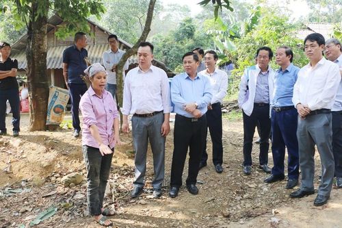 Hòa Bình: Đẩy nhanh tiến độ dự án nâng cấp cơ sở hạ tầng vùng hồ sông Đà