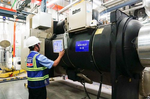 'Soi sức khỏe' doanh nghiệp đầu tiên niêm yết trên sàn chứng khoán