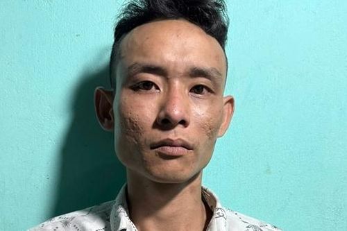 Bị bắt khi cùng bạn phê ma túy trong... phòng ngủ