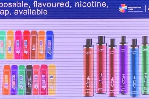 Đề xuất cấm thuốc lá điện tử bằng một Nghị quyết của Quốc hội
