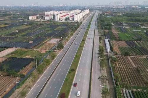 Xây dựng đường 10 làn xe nối Tây Hồ với Sơn Tây