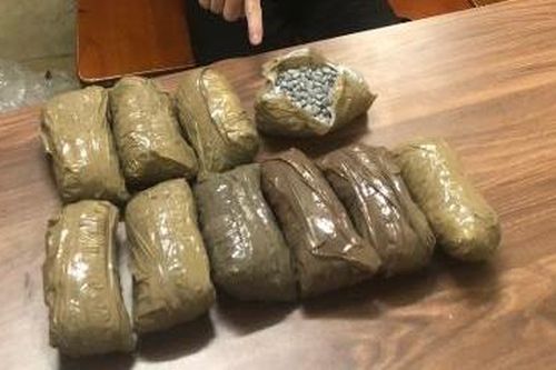 Phát hiện hơn 20 kg ma túy gửi từ Pháp về Việt Nam