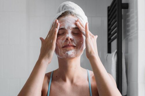Rửa mặt bao lâu thì đủ sạch?