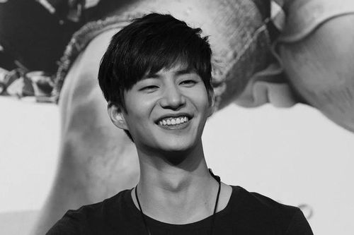 Tài tử 'Mặt trăng ôm mặt trời' Song Jae-lim qua đời tại nhà riêng