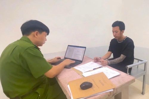 Tham gia hội nhóm mạng xã hội để mua bán ma túy