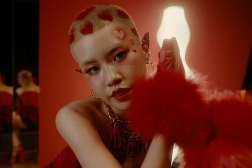 Không còn sự ngọt ngào như trước, nữ rapper Pháo bùng nổ 'visual', khoe vũ đạo đầy khêu gợi