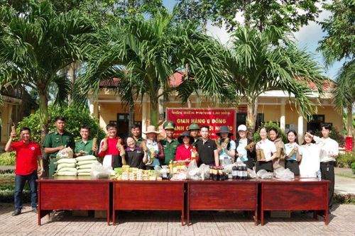 Sát cánh cùng người dân biên giới biển Vĩnh Châu