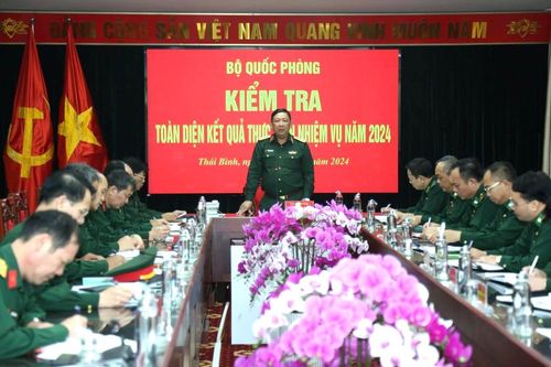 Thượng tướng Huỳnh Chiến Thắng kiểm tra toàn diện thực hiện nhiệm vụ năm 2024 tại Bộ Chỉ huy BĐBP Thái Bình