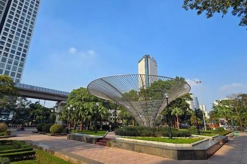 Vườn hoa, công viên tại quận Hà Đông 'khoác áo mới' sau khi được đầu tư, cải tạo
