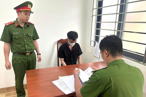 Khởi tố nhân viên giao hàng tham ô