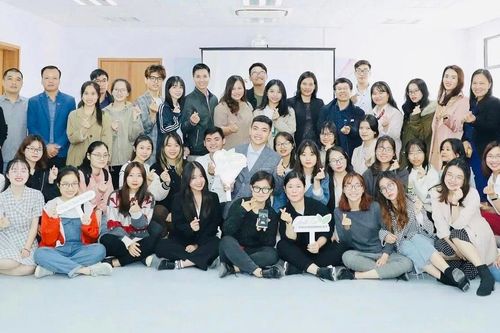 Quỹ Vì Tầm Vóc Việt: Ngôi nhà có ngọn lửa ấm…