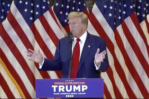 Diễn biến mới nhất vụ 'tiền mua sự im lặng' sau khi ông Trump đắc cử tổng thống Mỹ