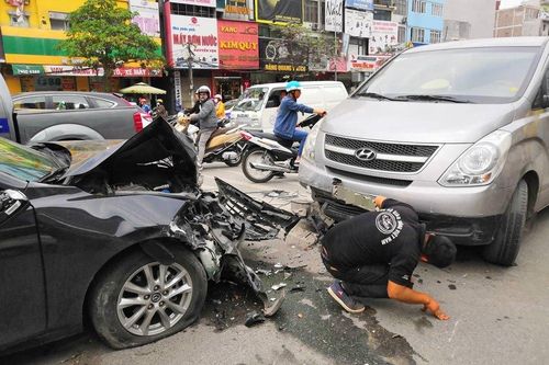 Bảo hiểm tính khấu hao ô tô theo công thức nào?