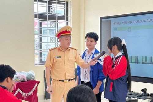 Hiệu quả Tiết học cùng chiến sĩ cảnh sát giao thông ở Bảo Thắng