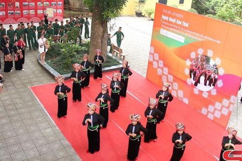 Đánh thức tình yêu di sản bằng nghệ thuật