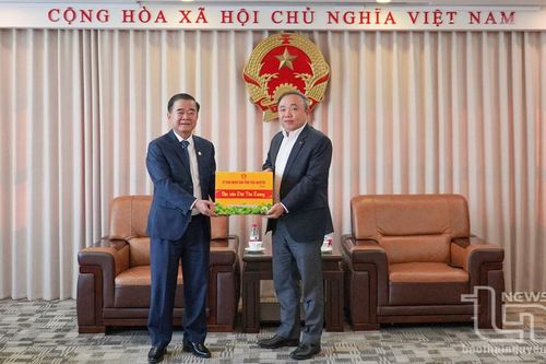 Lãnh đạo tỉnh Thái Nguyên làm việc với Tổng Lãnh sự quán Việt Nam tại Thượng Hải (Trung Quốc)