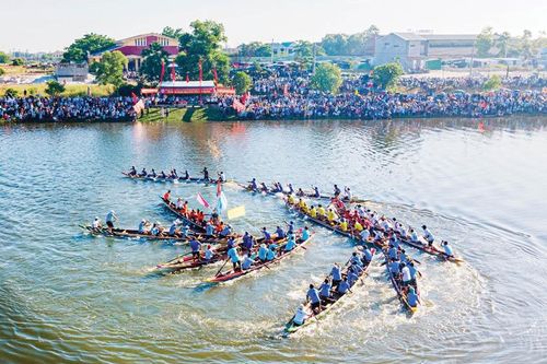 Ngày hội của ý Đảng, lòng dân