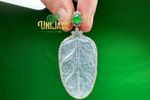 Ngọc phỉ thúy không chỉ là trang sức