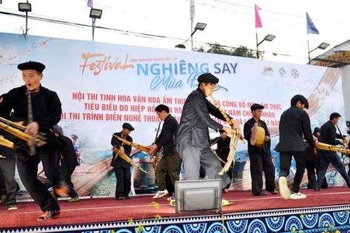 Trải nghiệm 'Nghiêng say mùa Đông' trên cao nguyên trắng Bắc Hà