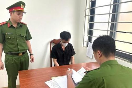 Khởi tố đối tượng 'sửa lệnh' của bưu cục để chiếm đoạt tài sản