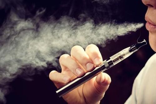 Báo động giới trẻ sử dụng thuốc lá mới tăng nhanh, cần ngăn chặn kịp thời