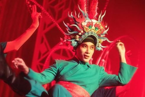 Phía Trúc Nhân phản hồi thế nào về tranh cãi tạo hình trong MV 'Không Ra Gì'?