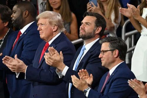 Đảng Cộng hòa giành 'cú ăn ba', ông Trump ôm trọn quyền lực