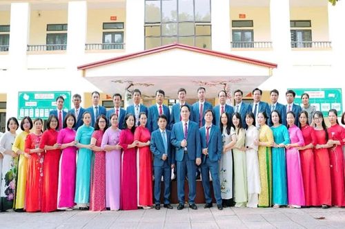 Trường THCS Tề Lỗ: Tự hào nửa thế kỷ 'Trao tri thức - dựng tương lai'