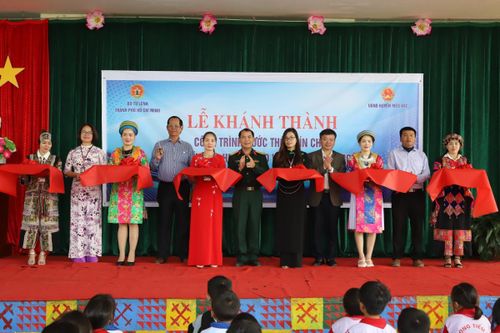 Hỗ trợ an sinh huyện Mèo Vạc hơn 2 tỷ đồng