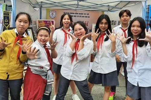 Chuyện 'cai' điện thoại trong trường học