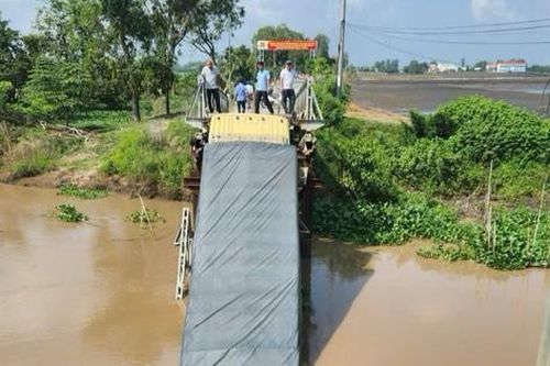 Vụ xe tải chở 30 tấn gạch làm sập cầu ở An Giang: Củng cố hồ sơ để khởi tố tài xế