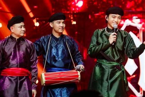 Sập web, cháy vé 2 concert 'Anh trai', điều kỳ lạ đang xảy ra ở showbiz Việt