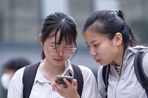 Phó Thủ tướng chỉ đạo xem xét quy định thời gian công bố phương án thi lớp 10 sớm
