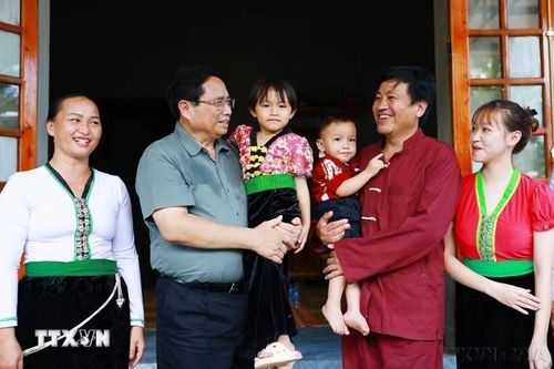 Tiếp tục phát huy mạnh mẽ sức mạnh đại đoàn kết toàn dân tộc