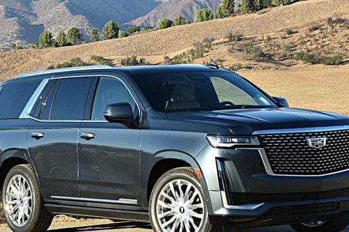 General Motors đưa về xưởng sửa chữa gần 462.000 xe bán tải và SUV