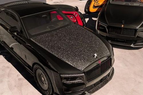 Rolls-Royce Spectre hầm hố hơn với gói độ mới