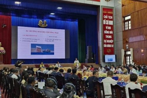 Thứ trưởng Phan Thị Thắng dự Hội nghị kết nối chuỗi cung ứng hàng hóa xuất nhập khẩu tại Long An