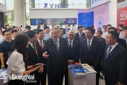 Sáng tạo ứng dụng công nghệ số để phát triển kinh tế số, nâng cao năng suất lao động
