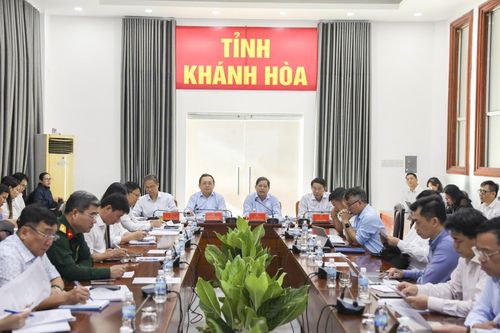 UBND tỉnh họp thông qua một số nội dung trình HĐNĐ tỉnh tại Kỳ họp thứ 16