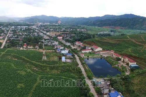Vận động nhân dân chấp hành chủ trương, chính sách, pháp luật của Đảng, Nhà nước