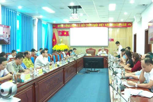 UBND huyện Nậm Nhùn: Phiên họp trực tuyến thường kỳ tháng 1