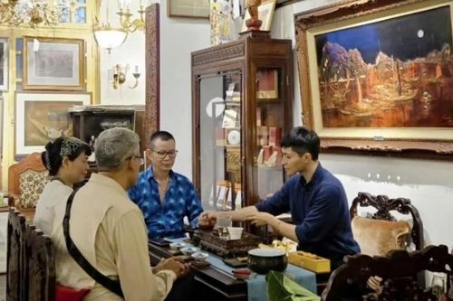 Thưởng trà, ngắm tranh - sức hút mới từ thú vui tao nhã
