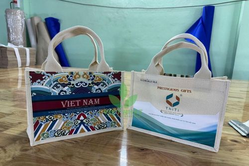 Xưởng may túi vải đay giá rẻ, in logo miễn phí