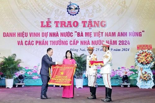 Thành tích xuất sắc của Trường THCS Lê Quý Đôn là tâm huyết của cô Hiệu trưởng và tập thể sư phạm nhà trường