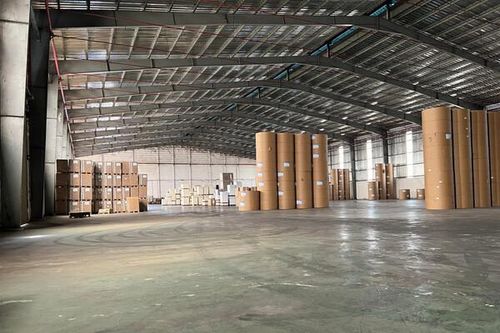 Sự bùng nổ của thương mại điện tử khiến giá thuê kho bãi tăng nhiệt