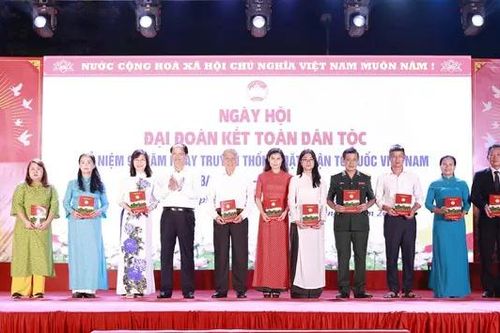 Chung tay xây dựng khu dân cư văn hóa