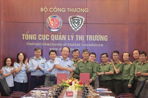 Tổng cục Quản lý thị trường và Cục Công nghiệp An ninh phối hợp chống hàng giả trên thương mại điện tử